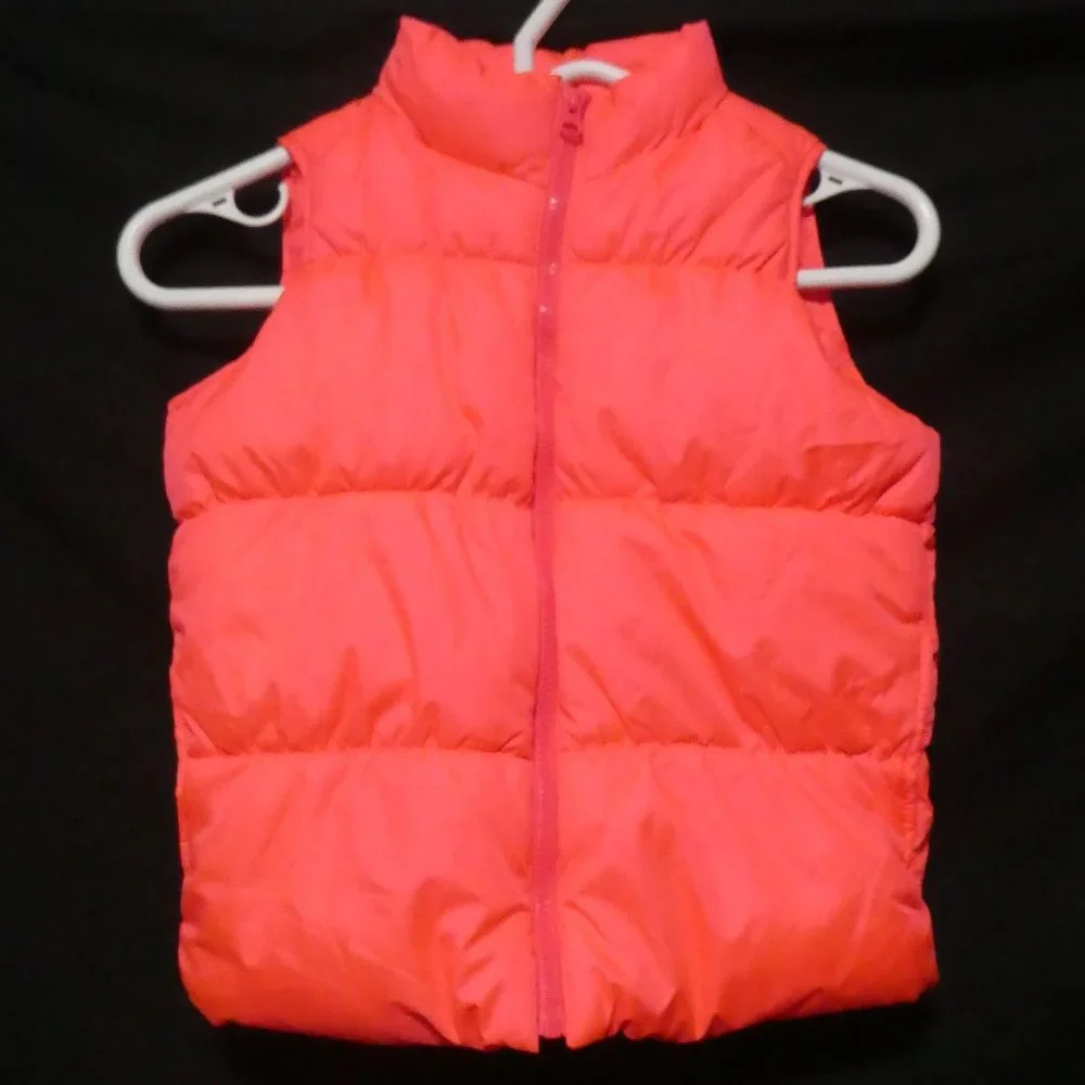OLD NAVY | medium size 8 | Girl's Puffer Vest | 100% Polyester | NWOT - Picture 1 of 15